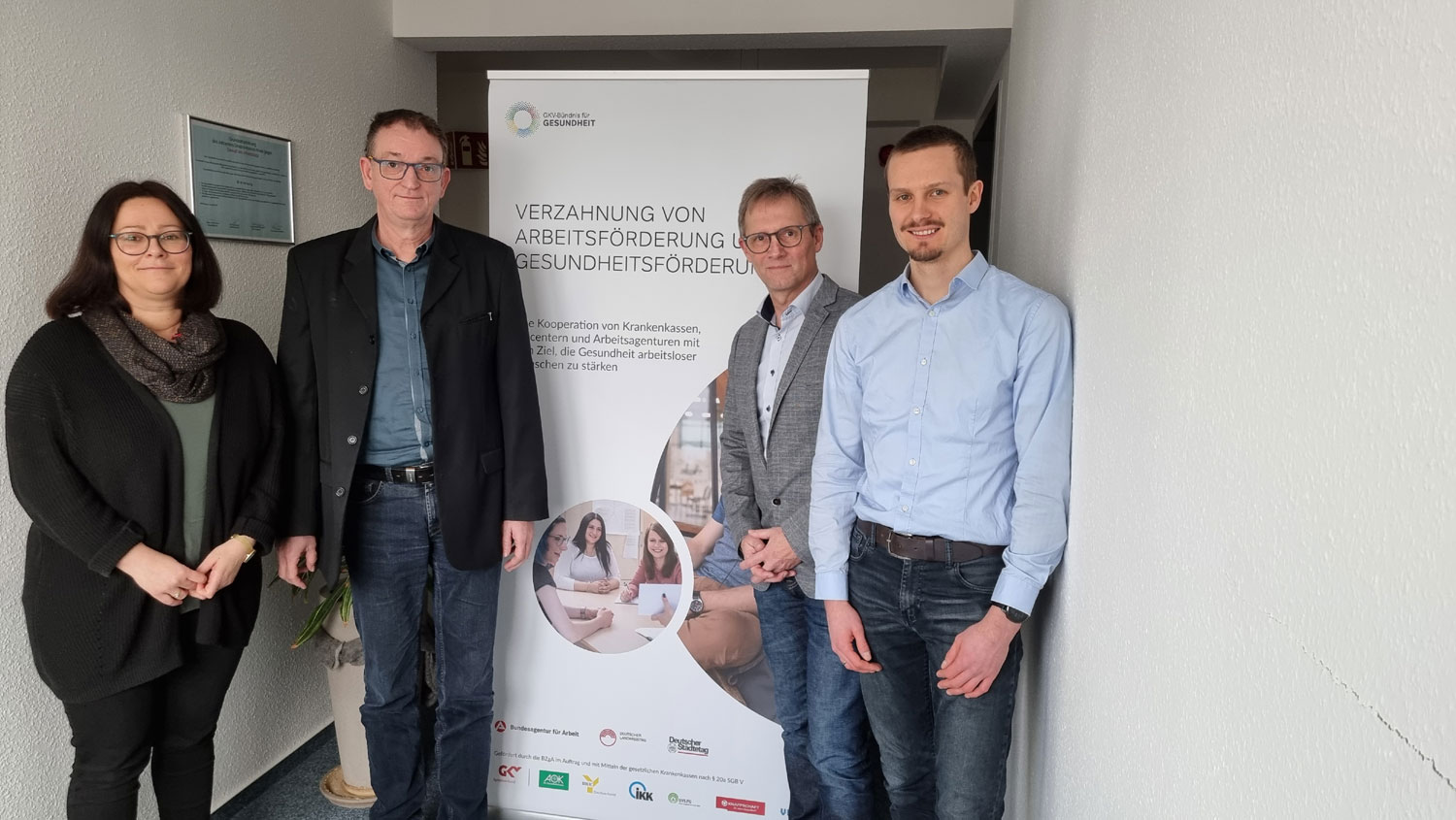 Doreen Deutsch (JC UHK), Peter Gundermann (JC UHK), Thomas Fabisch (AOK Plus) und Markus Kirchner (AOK Plus)  koordinieren und begleiten das Programm im Unstrut-Hainich-Kreis.